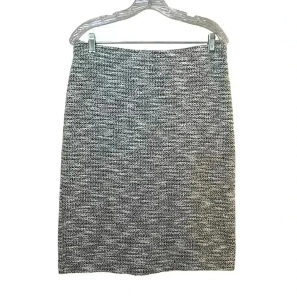 Ann Taylor Black and White Textured Pencil Skirt Size 10 - Picture 2 of 8